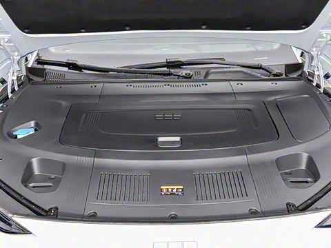 2025�� 700km Զ���Ǽݰ�