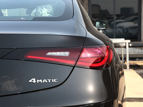 2025�� CLE 300 4MATIC �����ͽ��ܳ�