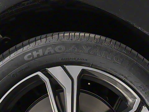 2025�� EM-i 115km ̽��+��