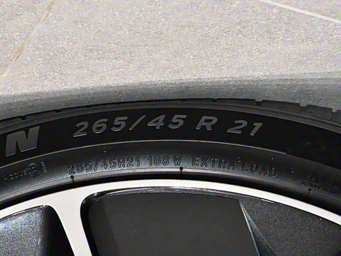 2025�� Pro ���ܻ��°�