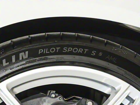 2025�� 4.0T V8 Coupe