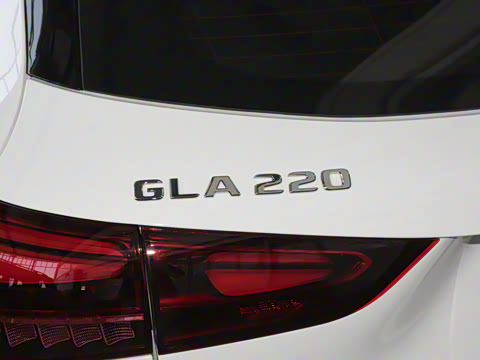 2025�� �Ŀ� GLA 220