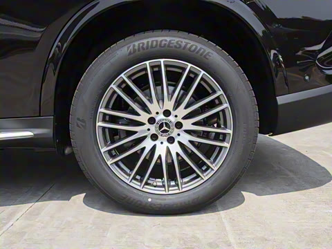 2025�� �Ŀ� GLC 300 L 4MATIC ������ 5��