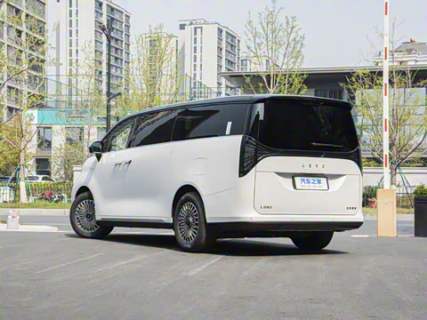 2025�� 805km�콢������