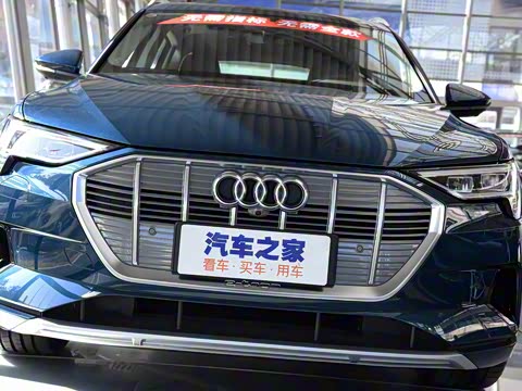 2019�� 55 quattro ������