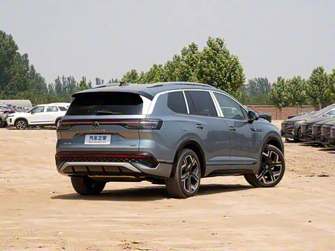 2026�� 450TSI �����콢 6��