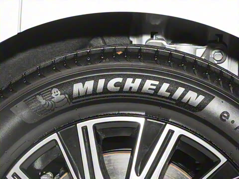 2025�� E9 ������� ����