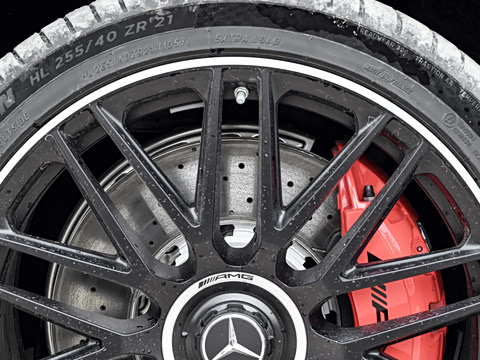 2025�� AMG S 63 L E Performance