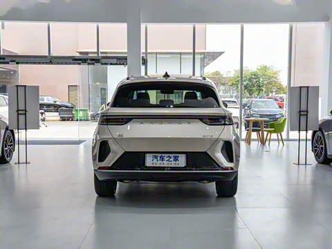 2025�� 688MAX 175kW