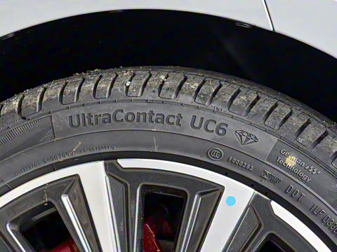 2025�� 2.0T �Զ���+