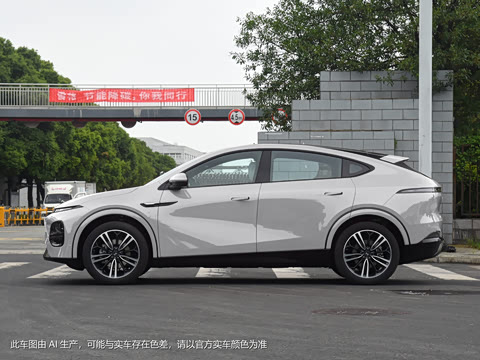 2023�� 755 �������� Max