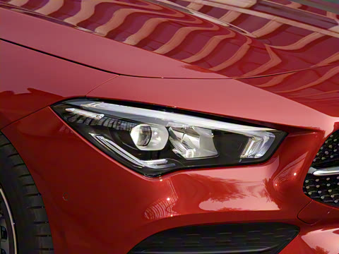 2022�� �Ŀ� CLA 260 4MATIC ���ܳ�