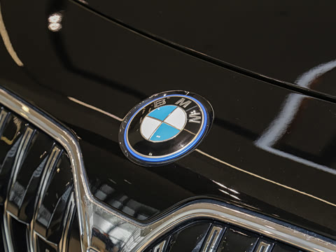 2023�� eDrive50L ����������װ