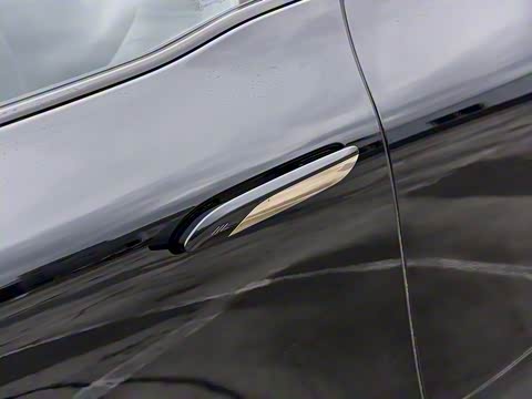 2025�� 605 Max������