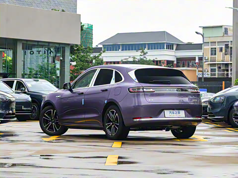 2025�� ����  Ultra ������