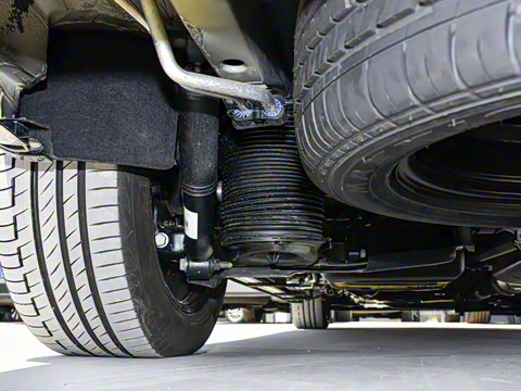 2025�� 2.0T �����