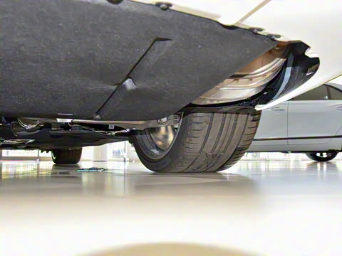 2026�� 4.0T V8 Mulliner