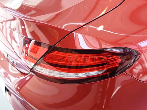 2020�� C 260 4MATIC ���ܳ�