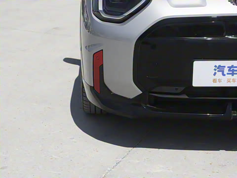 2025�� JOHN COOPER WORKS