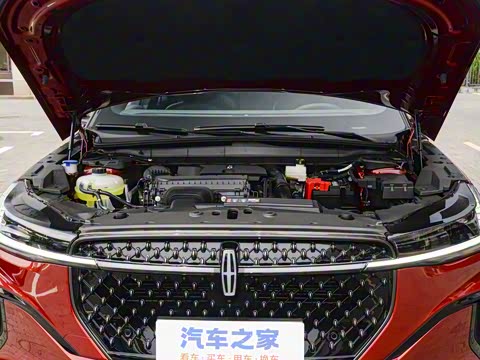 2025�� 2.0T ������������˹��