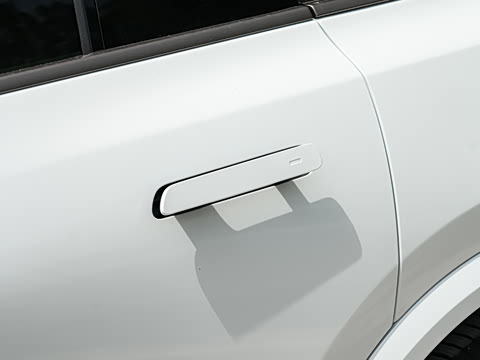 2025�� Ultra ���ܻ��°�