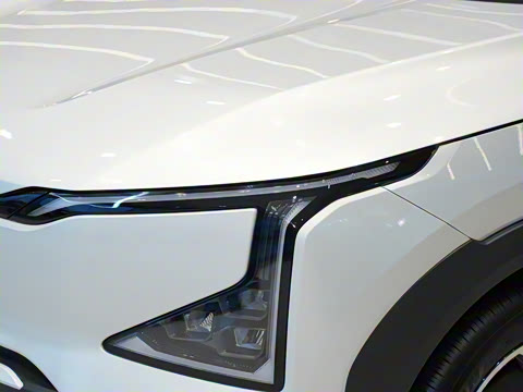 2025�� 530 Light