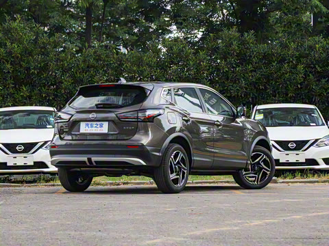 2025�� �Ŀ� ���� 2.0L CVT XV+���Ȱ�