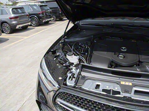 2025�� �Ŀ� GLC 300 L 4MATIC ������ 5��