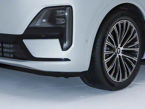 2025�� ����Ultra+ �߶���