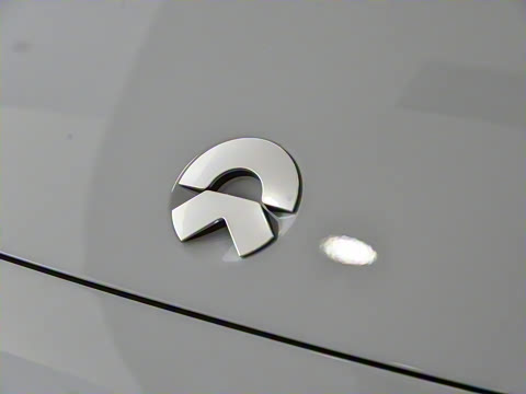 2025�� 75kWh Touring