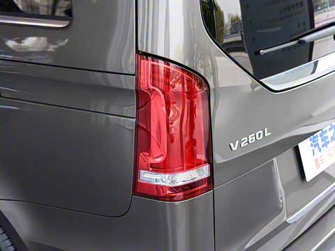 2018�� V 260 L ���ӳ��� ��VI