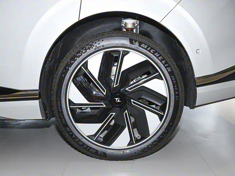 2025�� 210Ultra���Ȱ� 5��