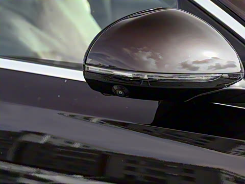 2025�� �Ŀ� E 260 L �˶���