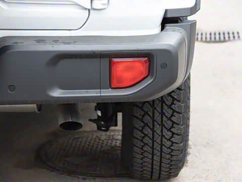 2018�� 2.0T Sahara ���Ű�