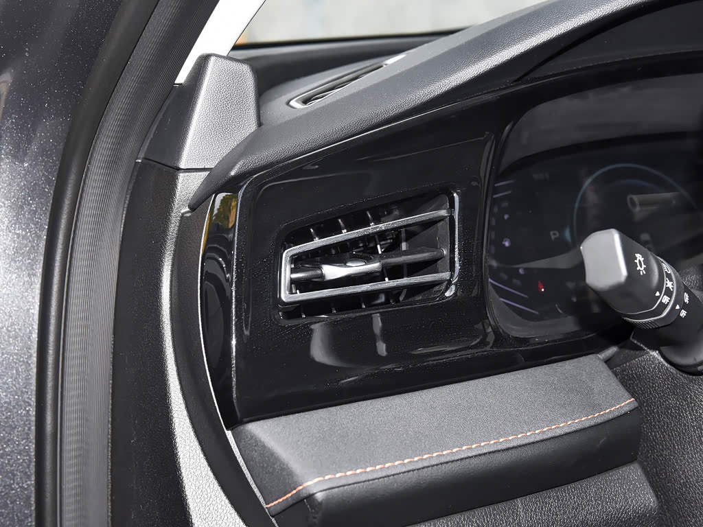Changan X7 Plus, Внедорожник 5 дв.: фото поколения