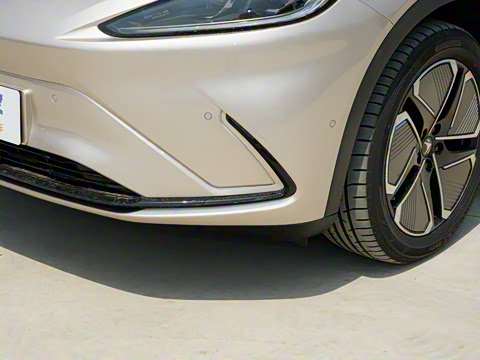 2025�� 735MAX 175kW