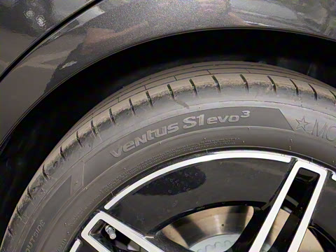 2025�� �Ŀ� E 300 ʱ�����˶���