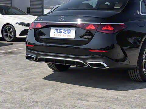 2025�� �Ŀ� E 260 L �˶���