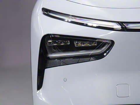 2025�� 702 �������� Ultra