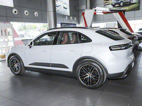 2024�� Macan ��������