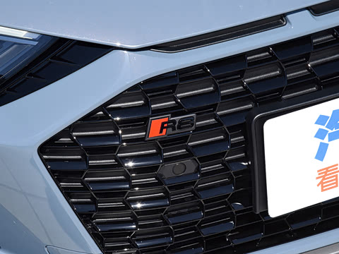 2022�� V10 Coupe performance