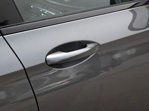 2020�� �Ŀ� E 260 �˶���