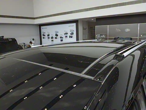 2025�� 110 3.0T P400 X-Dynamic HSE