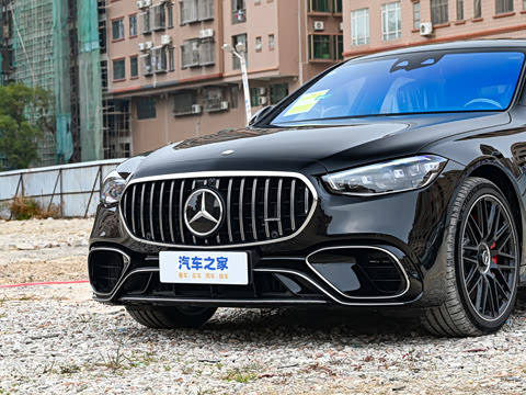 2025�� AMG S 63 L E Performance