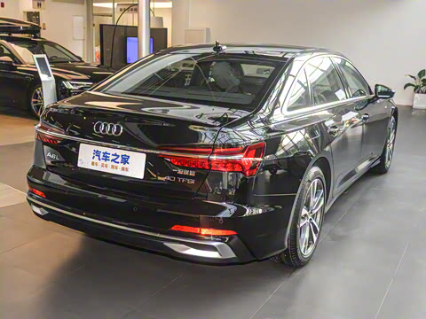 2025�� �Ŀ� 40 TFSI ����������