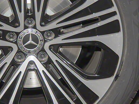 2025�� �Ŀ� E 300 L ������