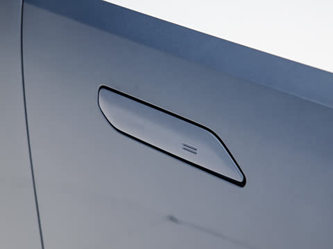 2025�� Ǭ�� UItra 6��