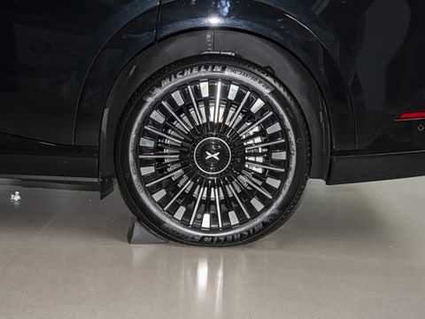 2025�� ���� 650������ Max