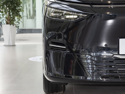 2025�� ���� 650������ Max