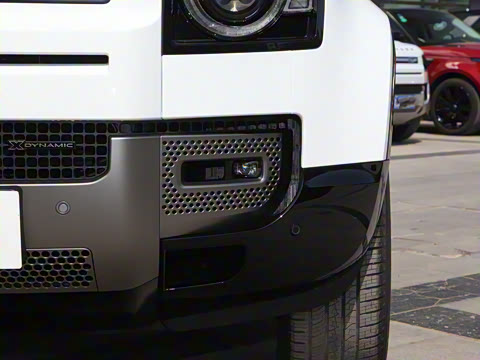 2023�� 110 3.0T P400 X-DYNAMIC HSE